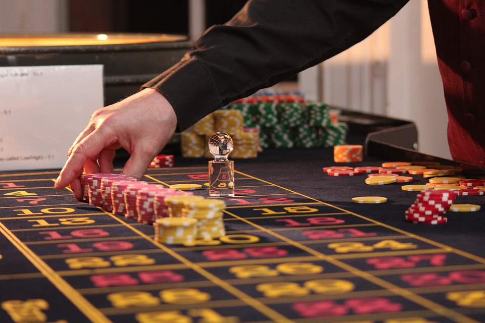 Hosting the Ultimate [Legal] Casino Nights
